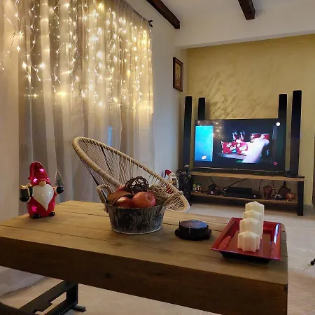 Stasina Vikendica Holiday home *
