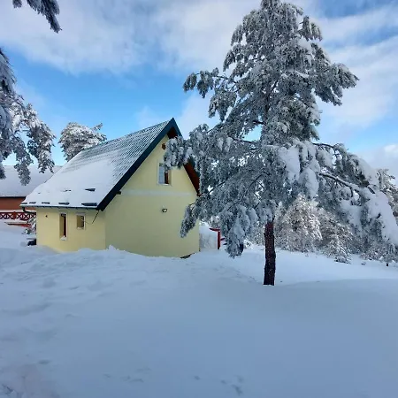 Stasina Vikendica Holiday home